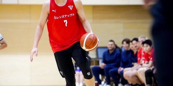 fifa club world cup-上海男篮爆冷输球！2分惜败日本球队，张镇麟缺席，新援出战