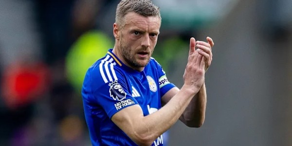 英冠前瞻：莱斯特城6年揭幕战不败，谢周三因财务危机人心惶惶