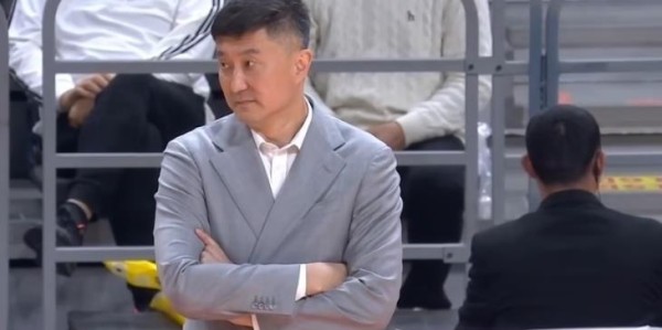 世俱杯-广东队二连败，双小外48+18发挥出色，萨林杰离队倒计时