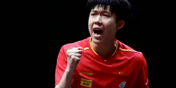 王楚钦3-1格罗特晋级8强！第二局极限逆转，三四局火力全开！