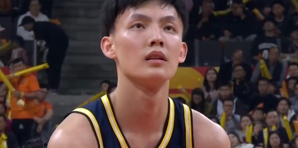 广东3消息！徐杰伤情更新，杜锋遭外援指控，朱芳雨引援目标曝光